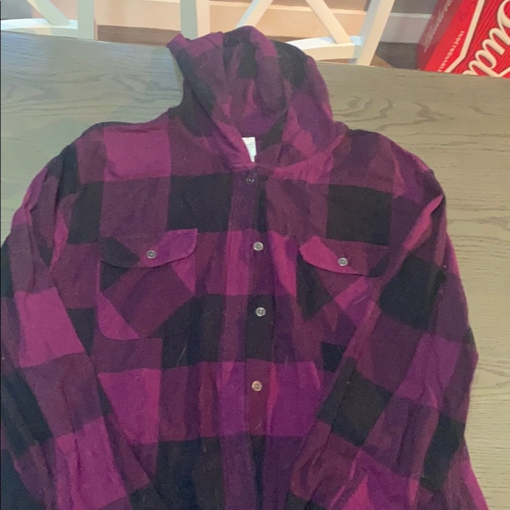 Women’s button up flannel. Only worn once. 2x